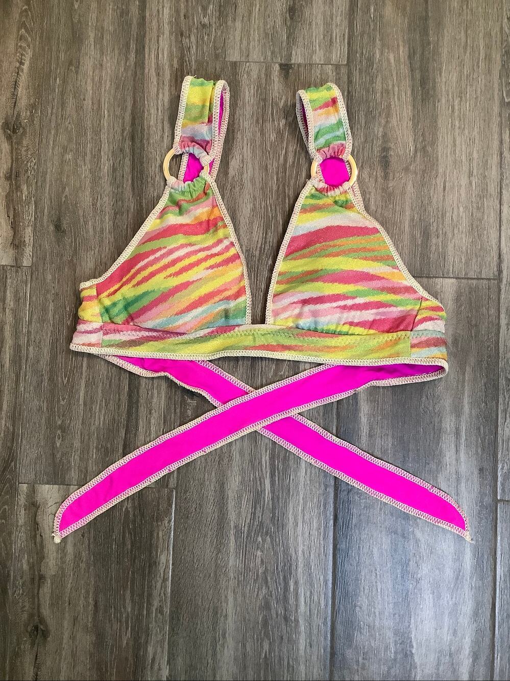 BECCA by Rebecca Virtue Women's Estimated M Rainbow Striped Bikini Top A12-12